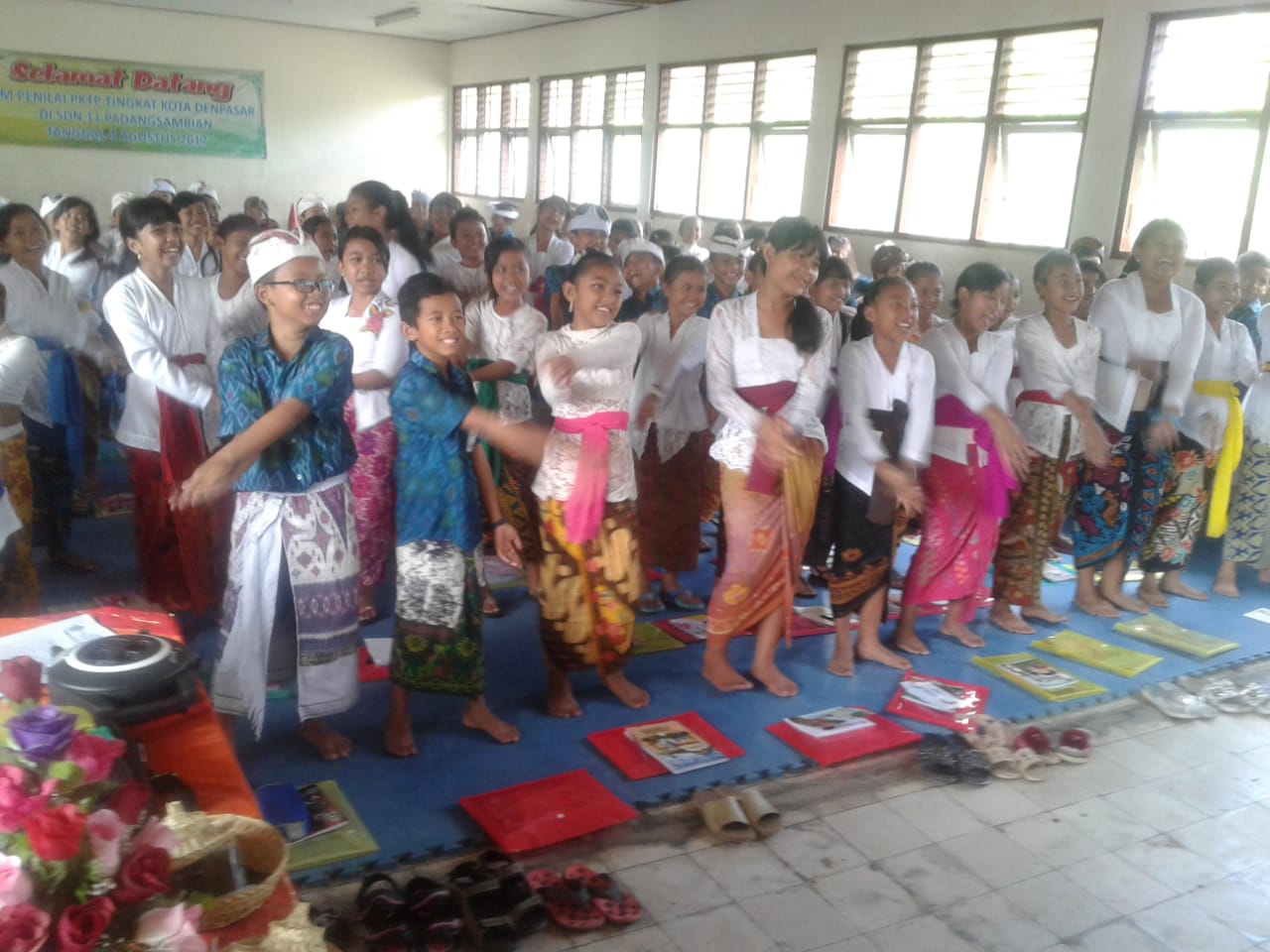 SIKONCER (Siswa Konsumen Cerdas)